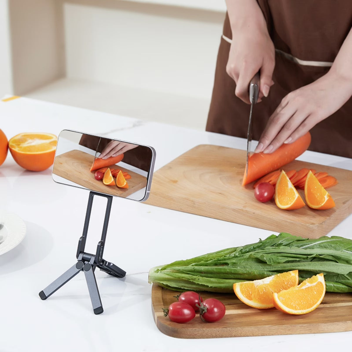 5-in-1 Magnetic Phone Stand